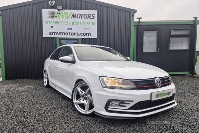 Used VW Jetta SE 150 HP (110 kW) 2015 White Sedan