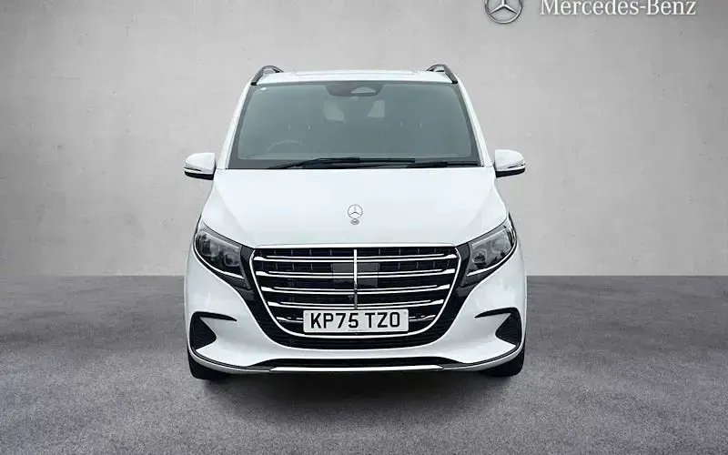 Used Mercedes V300 Exclusive 237 HP (174 kW) 2025 White MPV