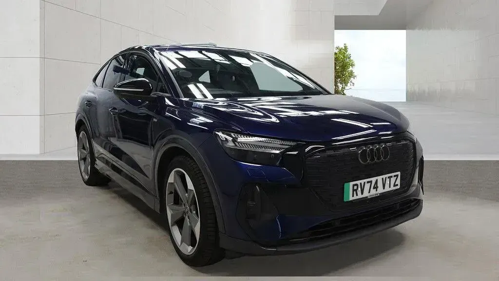 Used Audi Q4 Sportback e-tron Black Edition 210 kW (286 HP) 2024 Blue SUV
