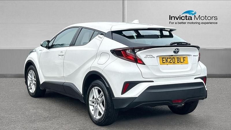 Used Toyota C-HR 122 HP (89 kW) 2020 White SUV