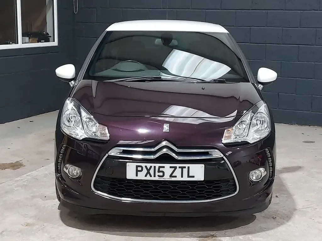 Usado Citroën DS3 90 CV (66 kW) 2015 Púrpura Utilitario