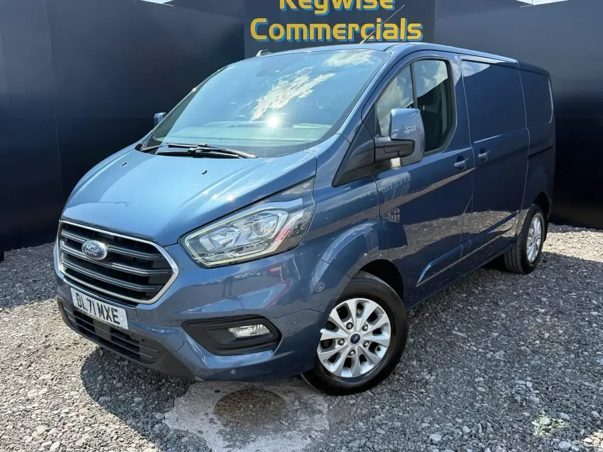 Used Ford Transit Custom Limited 130 HP (95 kW) 2021 Blue Van