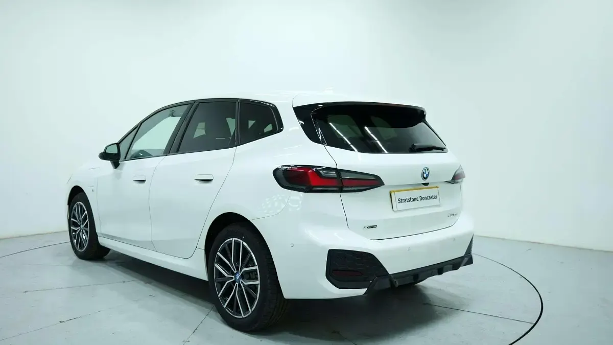 New BMW 225 Active Tourer M Sport 242 HP (177 kW) 2026 White MPV