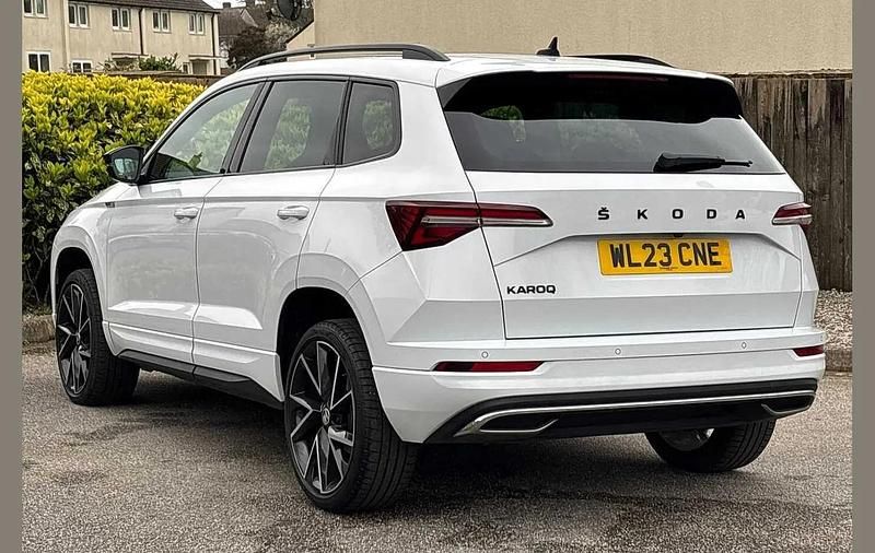 Used Skoda Karoq SportLine 150 HP (110 kW) 2023 Moon white metallic SUV