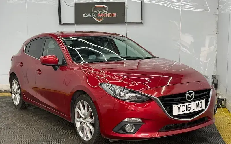 Used Mazda 3 Inclusive 120 HP (88 kW) 2016 Hatchback