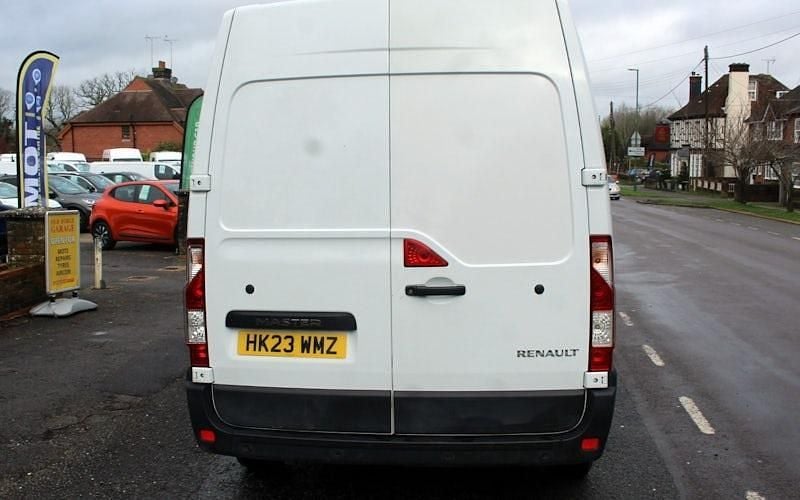 Used Renault Master Business 135 HP (99 kW) 2023 MPV