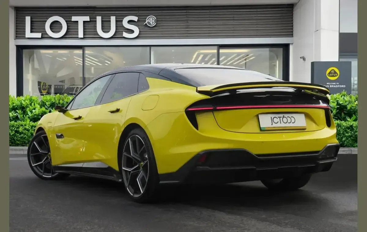Used Lotus Emeya 450 kW (612 HP) 2025 Yellow Hatchback