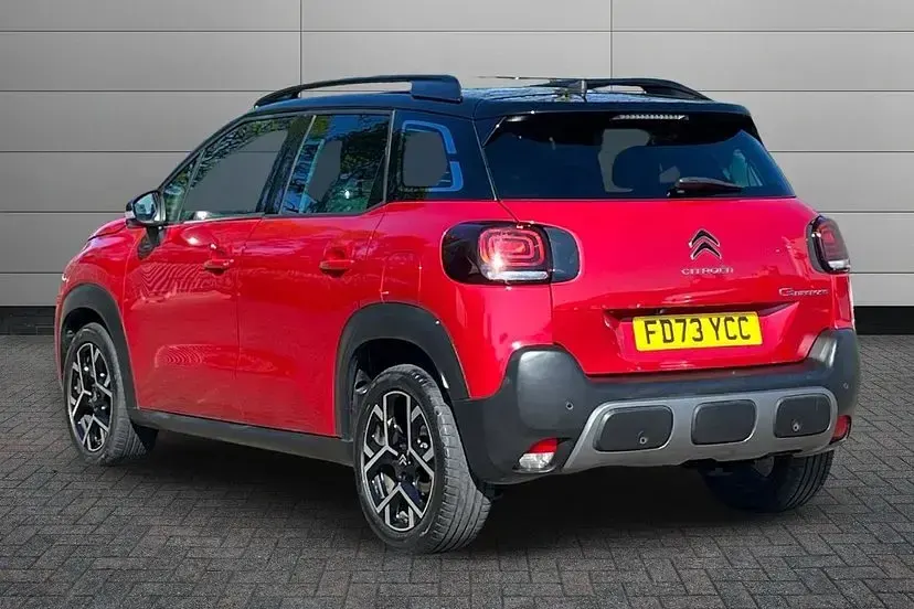 Used Citroën C3 Aircross PureTech 131 HP (96 kW) 2023 Pepper red with perla nera black bitone roof SUV