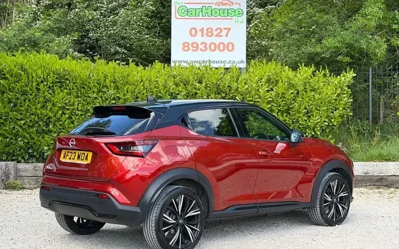 Gebraucht Nissan Juke Tekna+ 114 PS (83 kW) 2023 Rot SUV