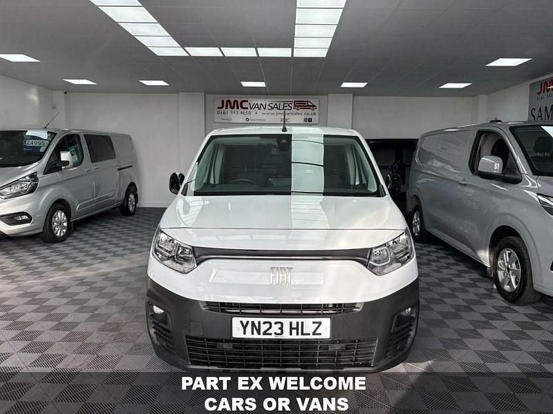 Used Fiat Doblò S 2023 White MPV