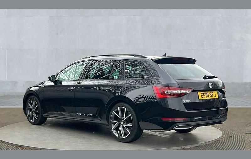 Used Skoda Superb SportLine 147 HP (108 kW) 2019 Black Estate
