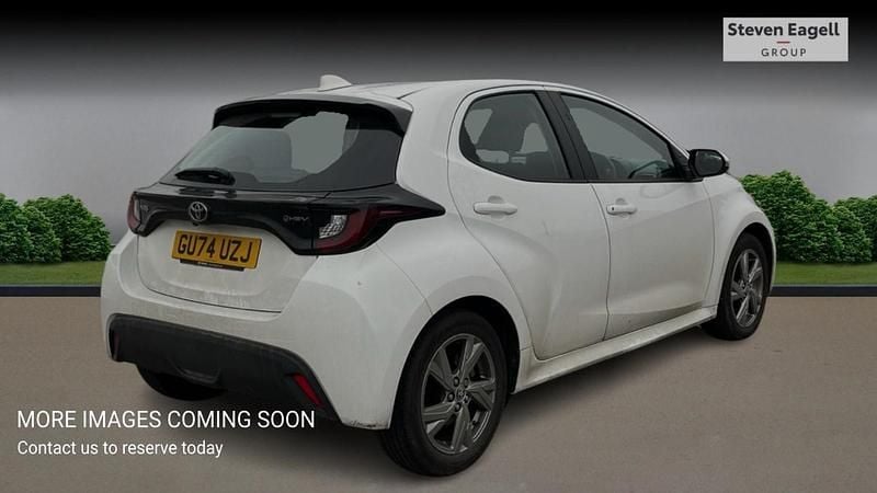 Used Toyota Yaris Hybrid 2024 White Hatchback