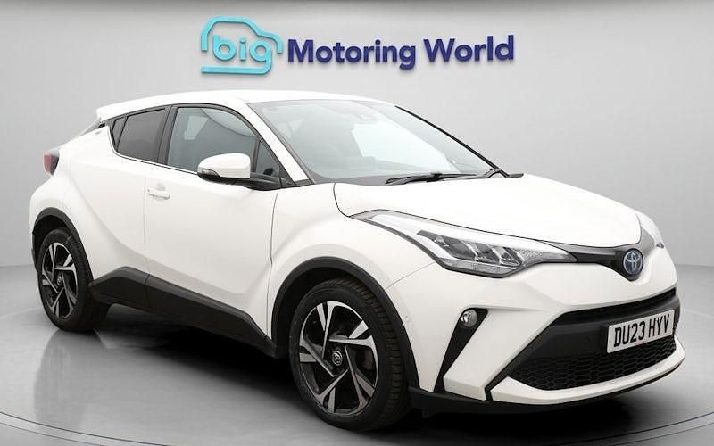 Used Toyota C-HR Design 122 HP (89 kW) 2023 White SUV