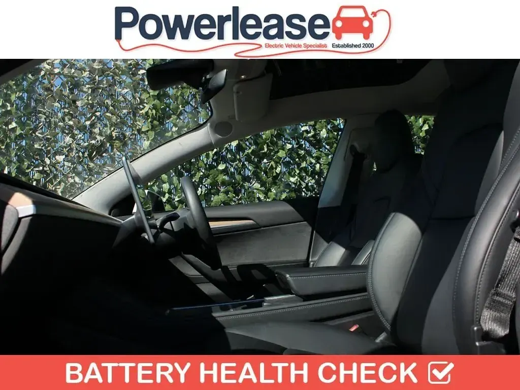 Used Tesla Model 3 Standard Range 177 kW (241 HP) 2021 White Sedan