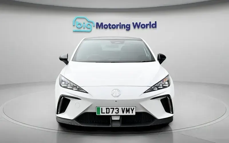 Usado MG MG4 EV Trophy 150 kW (204 HP) 2025 Citadino