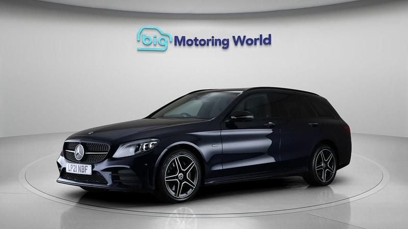 Used Mercedes C300 AMG line 245 HP (180 kW) 2021 Blue Estate