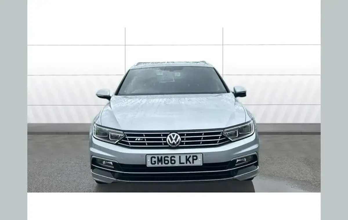 Used VW Passat R-line 147 HP (108 kW) 2017 Silver Estate