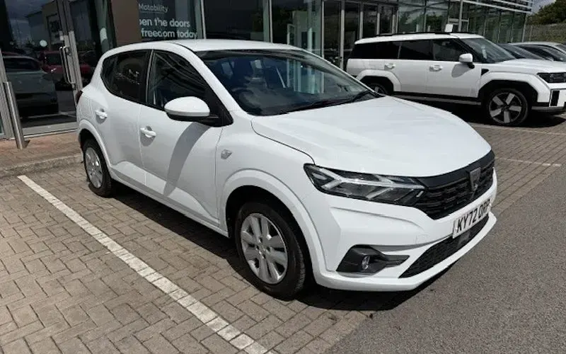 Begagnad Dacia Sandero Comfort 91 HK (66 kW) 2022 Halvkombi