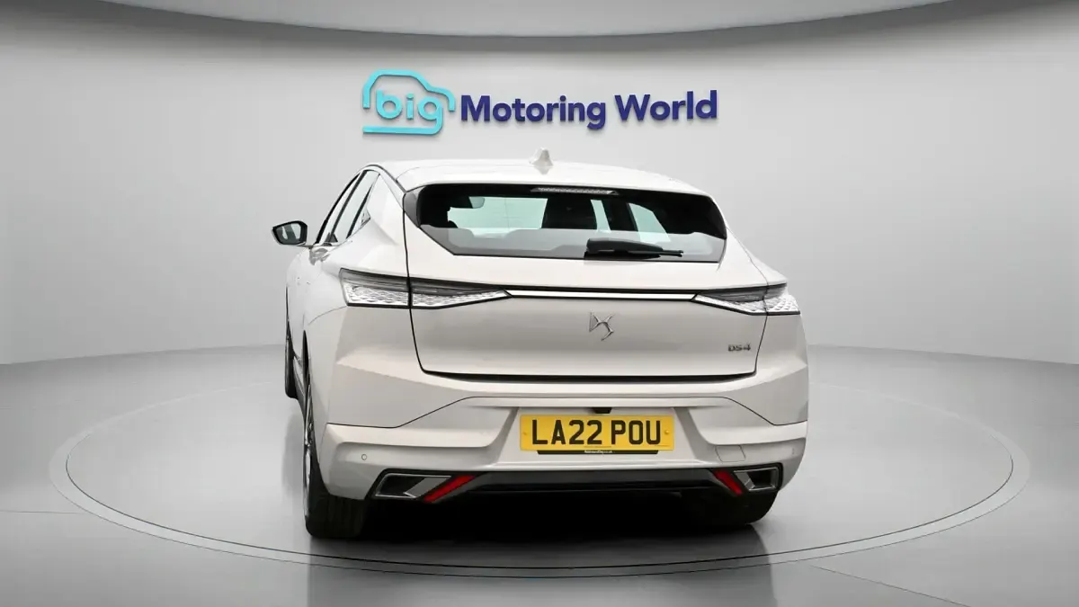 Usado DS Automobiles DS4 Trocadero 131 CV (96 kW) 2022 Blanco SUV