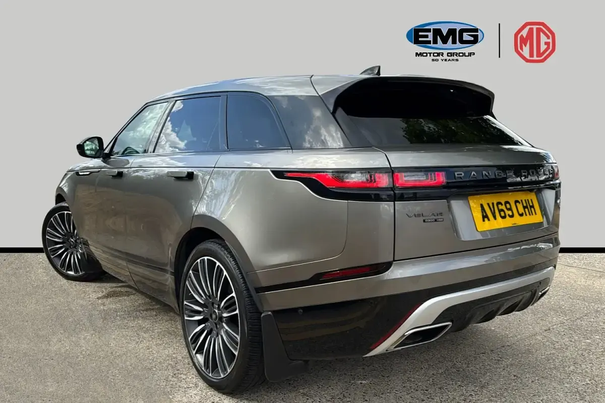 Used Land Rover Range Rover Velar HSE Dynamic 300 HP (220 kW) 2019 Silver SUV