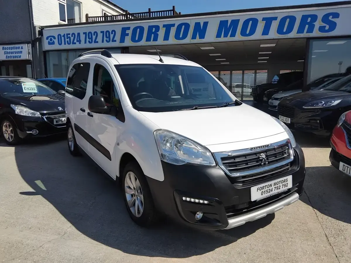 Used Peugeot Partner Tepee Outdoor 2017 White MPV