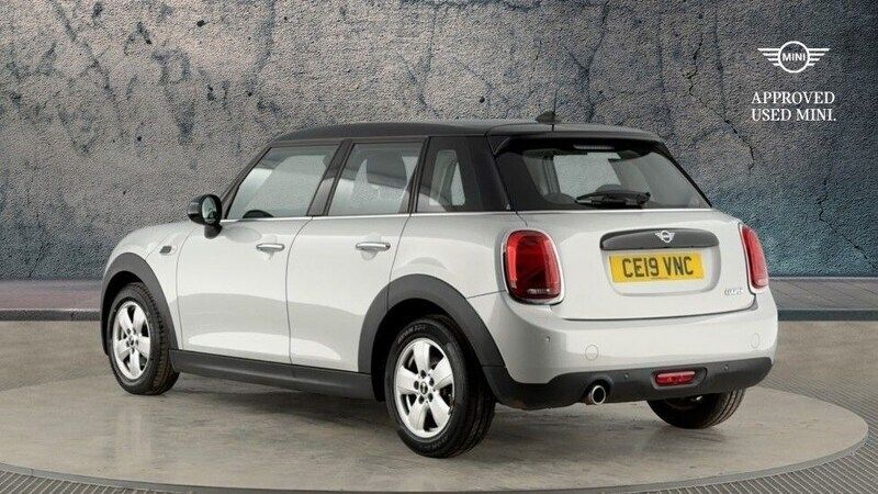 Used Mini Cooper Classic 136 HP (100 kW) 2019 Silver Hatchback