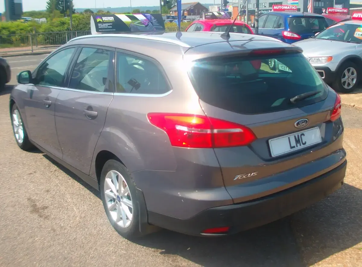 Used Ford Focus Titanium 120 HP (88 kW) 2016 Brown Estate