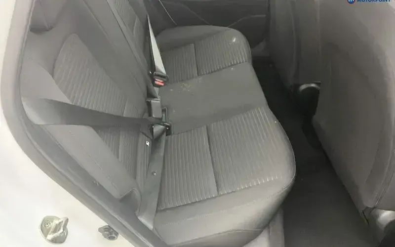 Used Hyundai i20 SE 101 HP (74 kW) 2021 White Hatchback
