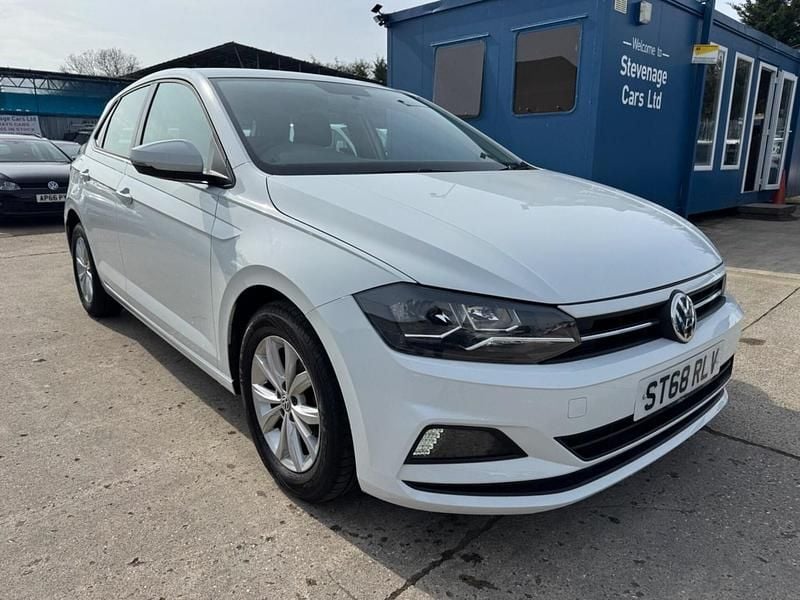 Used VW Polo SE 95 HP (69 kW) 2018 White Hatchback