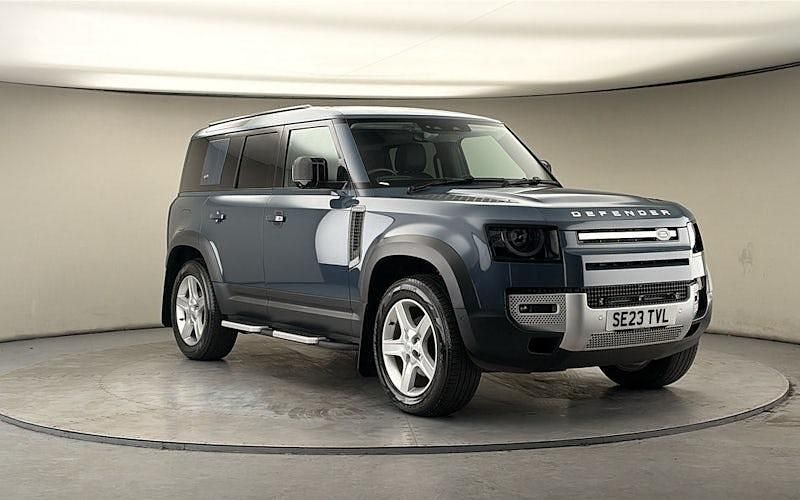 Used Land Rover Defender SE 250 HP (183 kW) 2023 Nebelquell blue SUV