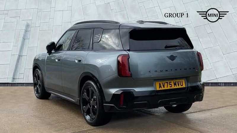 Used Mini Countryman 215 HP (158 kW) 2025 Green SUV