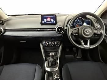 Usado Mazda 2 Inclusive 90 HP (66 kW) 2020 Cinzento Citadino