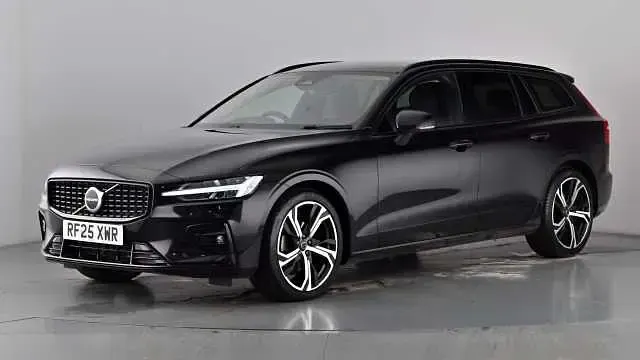 Used Volvo V60 Plus 197 HP (144 kW) 2025 Onyx black Estate