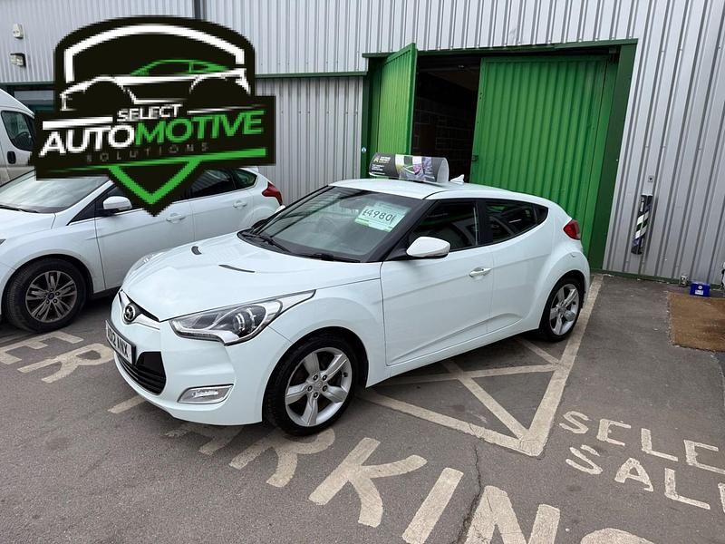 Used Hyundai Veloster 140 HP (102 kW) 2012 White Coupe