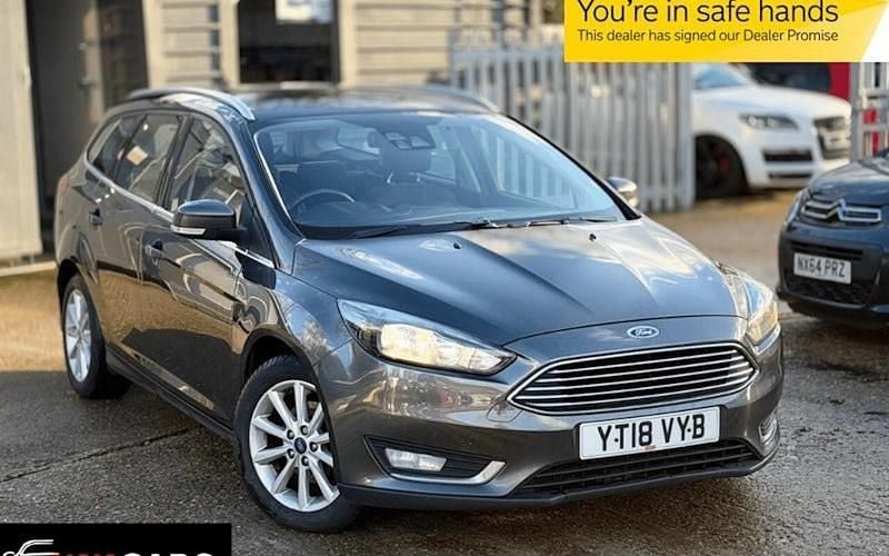 Used Ford Focus Titanium 120 HP (88 kW) 2017 Grey Estate