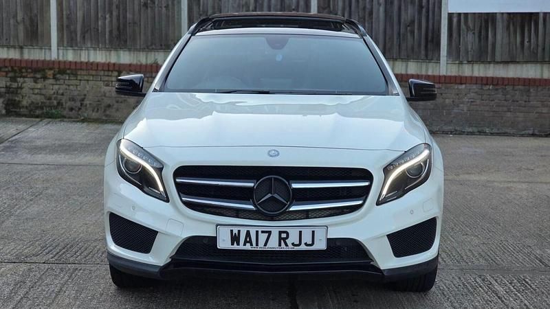 Used Mercedes GLA220 AMG line 2017 White SUV