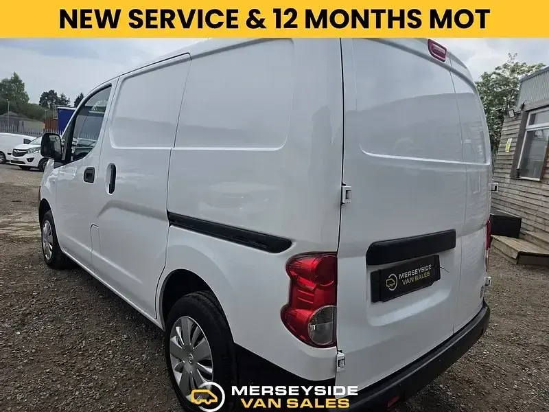 Używany Nissan NV200 Acenta 90 KM (66 kW) 2018 Biały Minivan