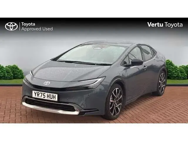Used Toyota Prius 223 HP (164 kW) 2025 Grey Hatchback