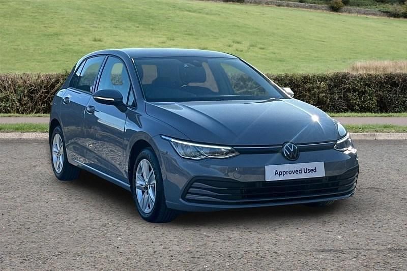 Used VW Golf VIII Life 130 HP (95 kW) 2023 Grey Hatchback