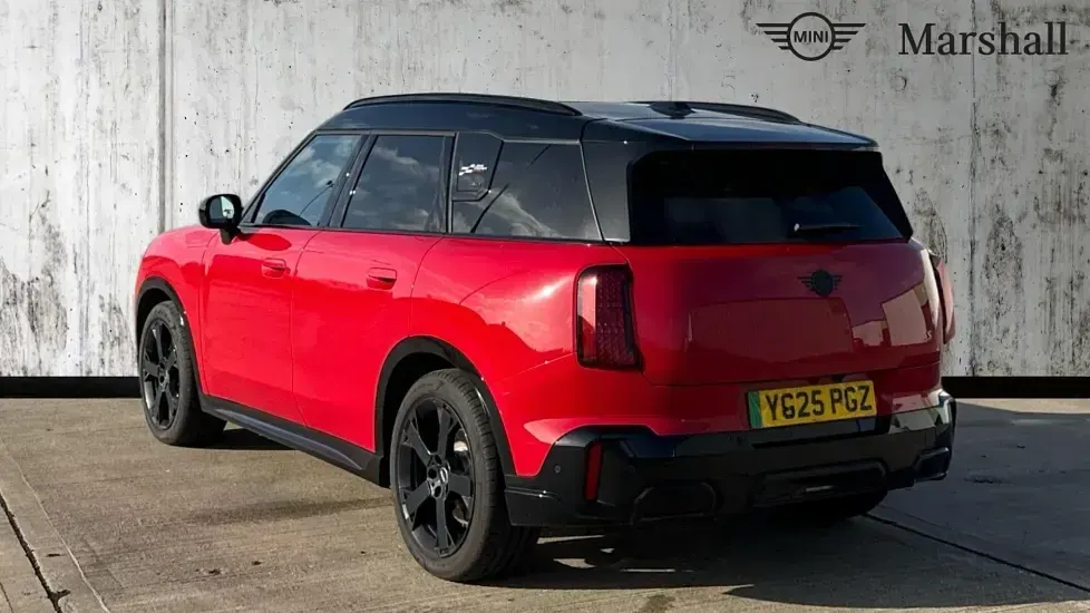 Used Mini Countryman Hatch 230 kW (313 HP) 2025 Chili red ii SUV