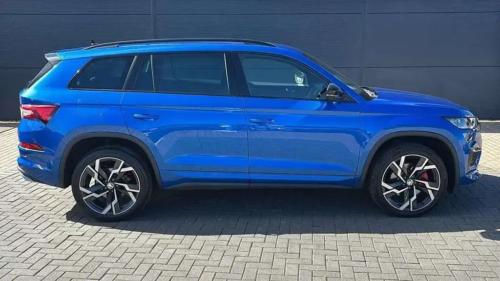 Used Skoda Kodiaq vRS 241 HP (177 kW) 2023 Blue SUV
