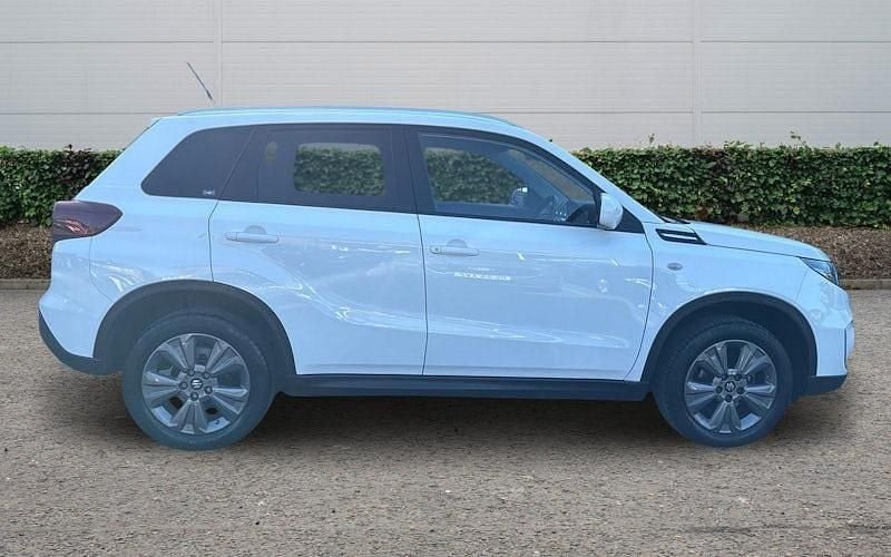 Second-hand Suzuki Vitara SZ-T 129 CP (94 kW) 2024 SUV