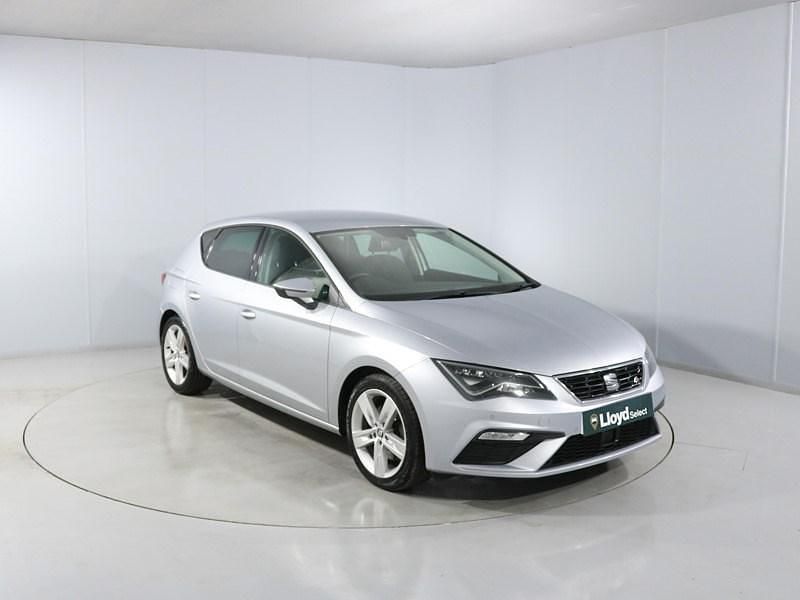 Used Seat Leon FR 190 HP (139 kW) 2019 Silver Hatchback