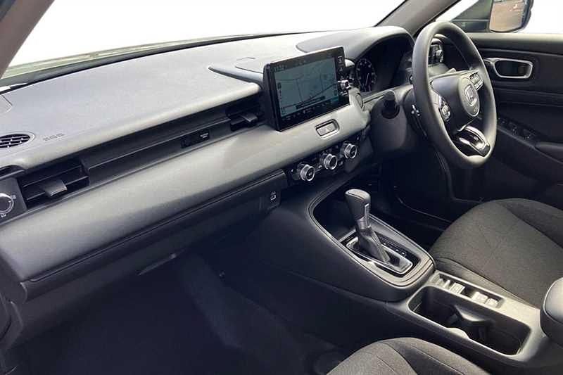 Used Honda HR-V Elegance 131 HP (96 kW) 2024 Beige SUV