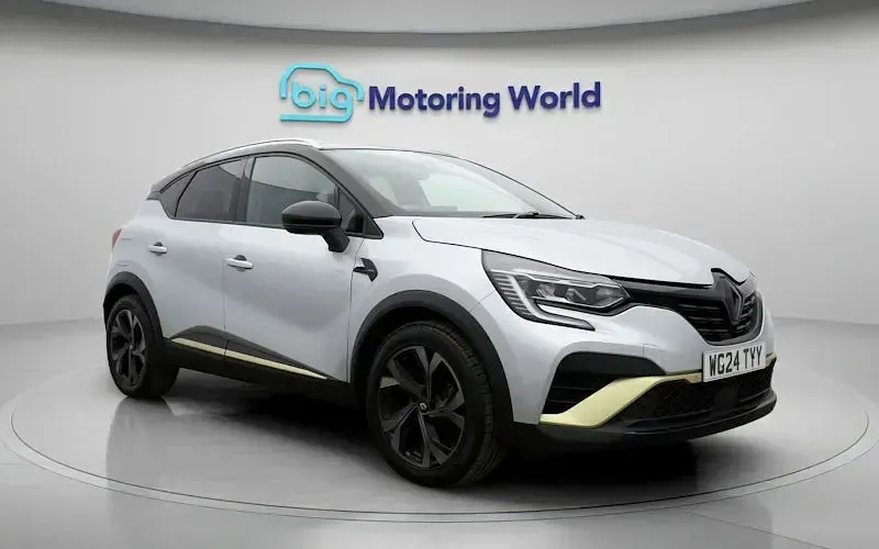 Used Renault Captur Engineered 145 HP (106 kW) 2024 Grey/black SUV