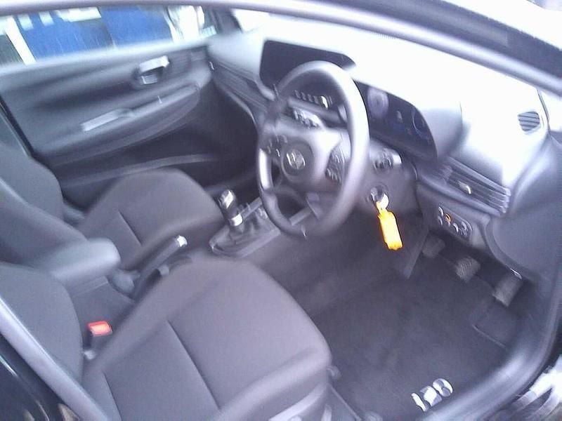 New Hyundai i20 Premium 90 HP (66 kW) 2025 Abyss black Hatchback