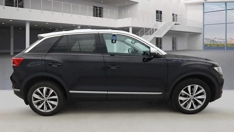 Used VW T-Roc Design 150 HP (110 kW) 2018 Deep black pearl SUV