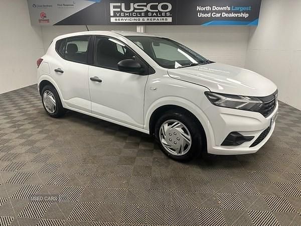 Used Dacia Sandero Essentiel 100 HP (73 kW) 2022 White Hatchback