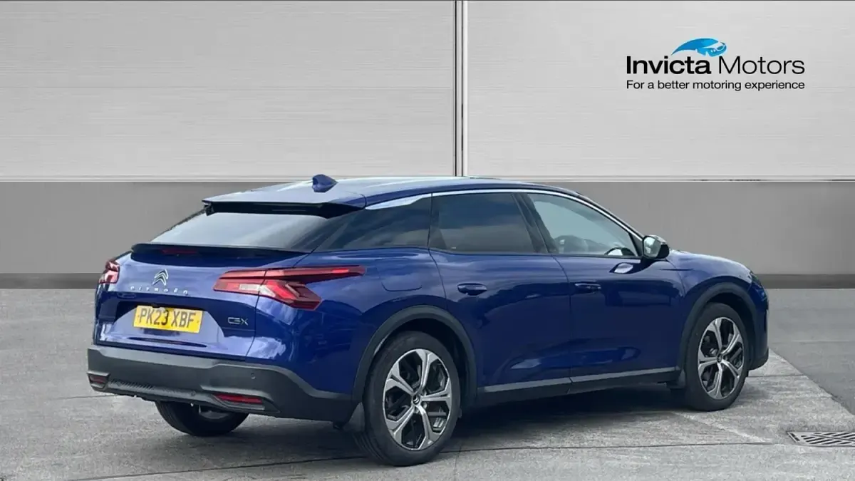 Used Citroën C5 X PureTech 131 HP (96 kW) 2023 Eclipse blue metallic Estate