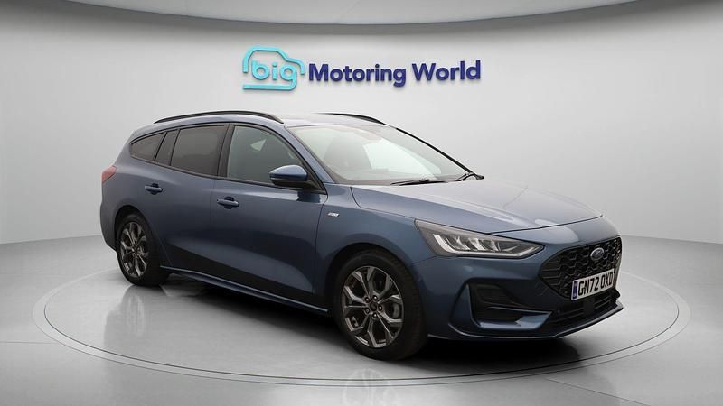 Used 2022 Ford Focus ST-Line | £17,100 (A bit pricey) - Image 1/4